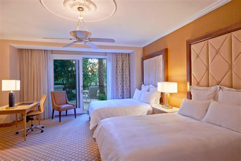 Las Vegas Hotel Rooms & Suites .